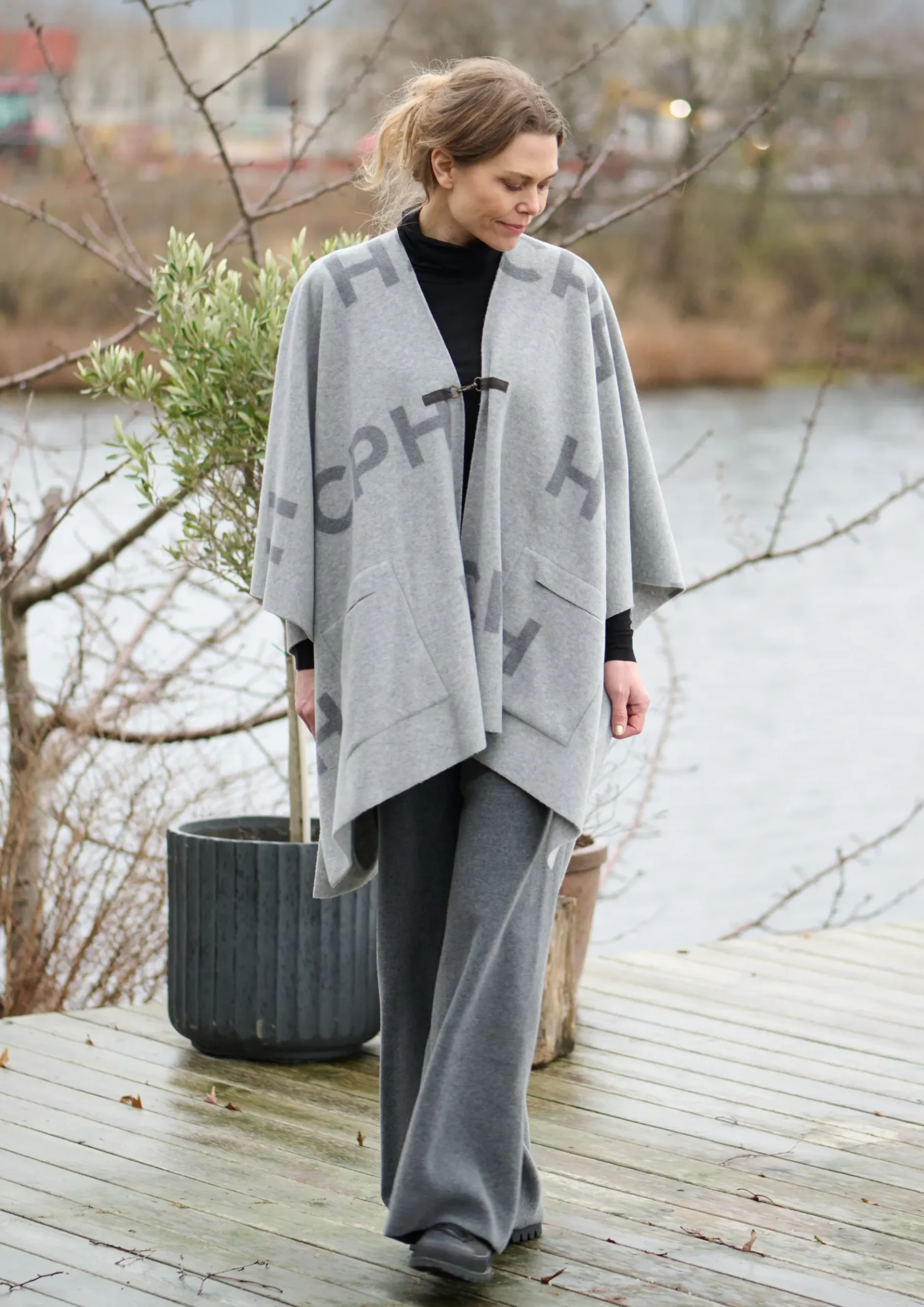 Cheap CAPE | 4120P Damen Poncho